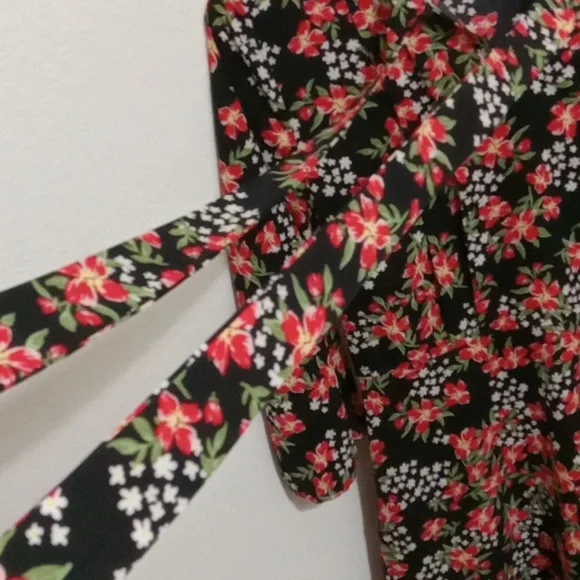 Allegra K [NWOT] Black and Red Floral Dress - Picture 5 of 10